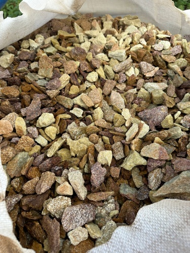 Златолит персиковый декоративная каменная крошка купить в Пласте