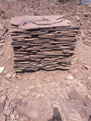 Плитняк лемезит бордовый для цоколя 1,5-2 см купить в Пласте