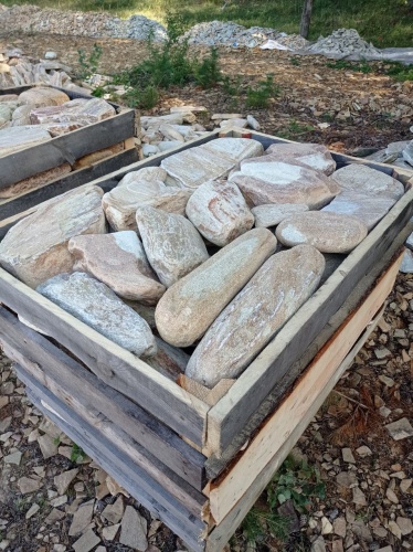 Златолит жёлтый, жёлто-зелёный глыбки и валуны для ланшафтного дизайна купить в Пласте