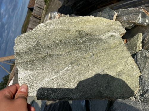 Плитняк златолит зелёный для цоколя, отмостки купить в Пласте