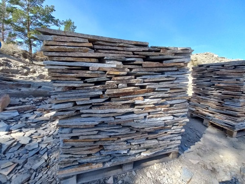 Плитняк златолит серебристый для фасада купить в Пласте