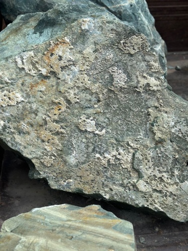 Ландшафтные глыбы зелёные 200-500 килограмм купить в Пласте