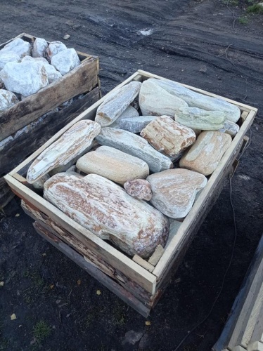 Златолит жёлтый, жёлто-зелёный глыбки и валуны для ланшафтного дизайна купить в Пласте