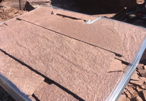 Плитняк лемезит бордовый для ступеней 20-25 мм купить в Пласте